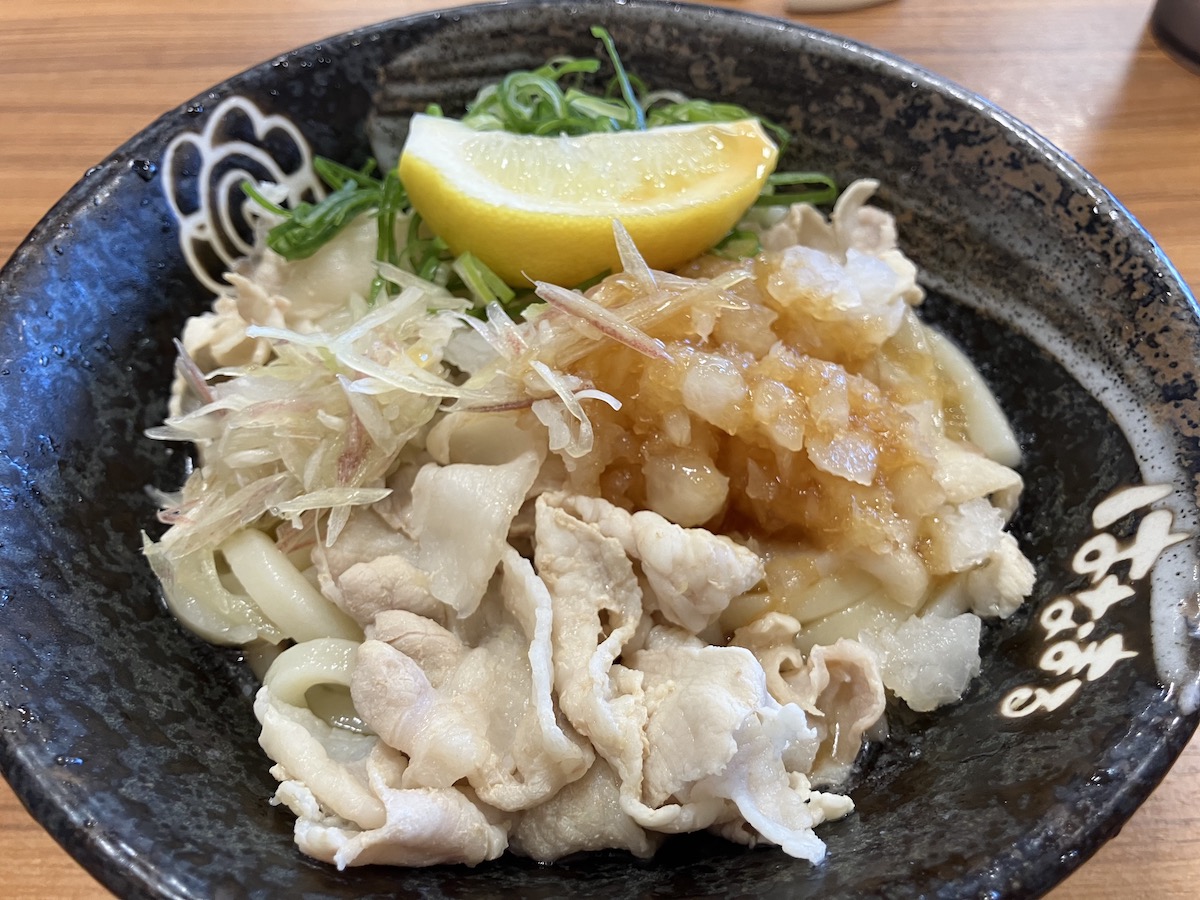 「丸亀製麺」派がぶっとんだ! 【はなまるうどん】720円「豚しゃぶ」食べたら、大反省したワケの画像3