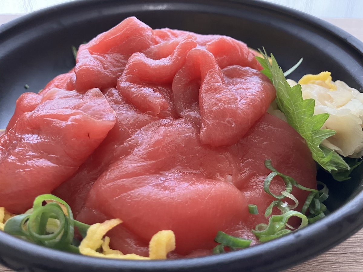 全国1位の“お魚”スーパー【ビッグヨーサン】1058円「本マグロ丼」が「角上魚類超えちゃってる!」の画像2